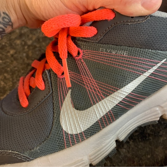 NIKE Air Max Flywire Sneakers - Picture 7 of 9